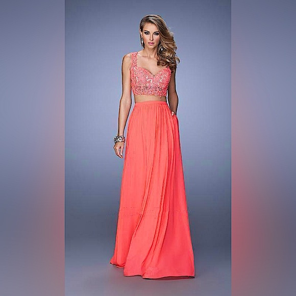 🪸La Femme Two Piece Beaded Pink Grapefruit Coral 2 Piece Prom Formal Dress - Picture 1 of 13